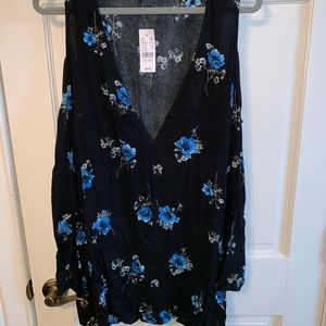 Kendall & Kylie long sleeve dress size small